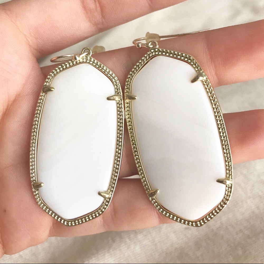 Danielle drop in white